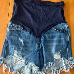 Maternity shorts